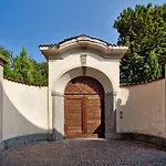 Villa Giani