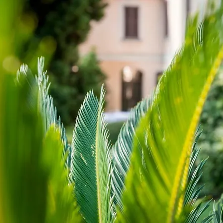 Giani Villa *